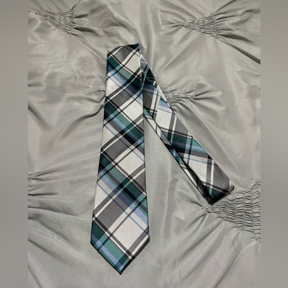 Men’s Van Heusen Checkered Tie - Picture 1 of 2